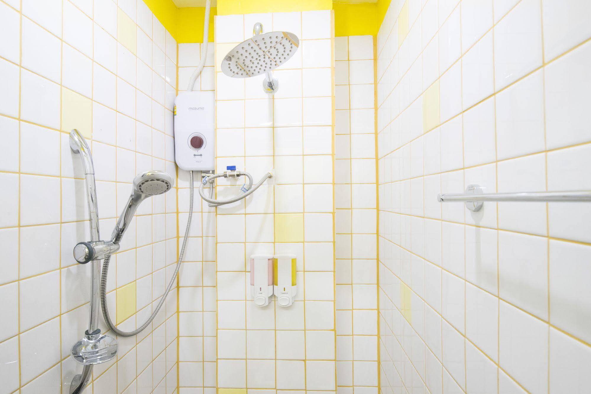 Pixellar Hostel 曼谷 外观 照片