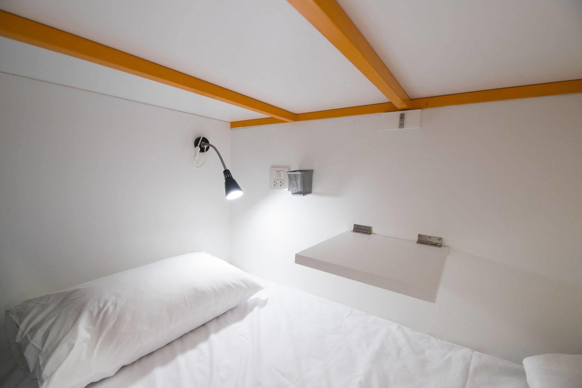 Pixellar Hostel 曼谷 外观 照片