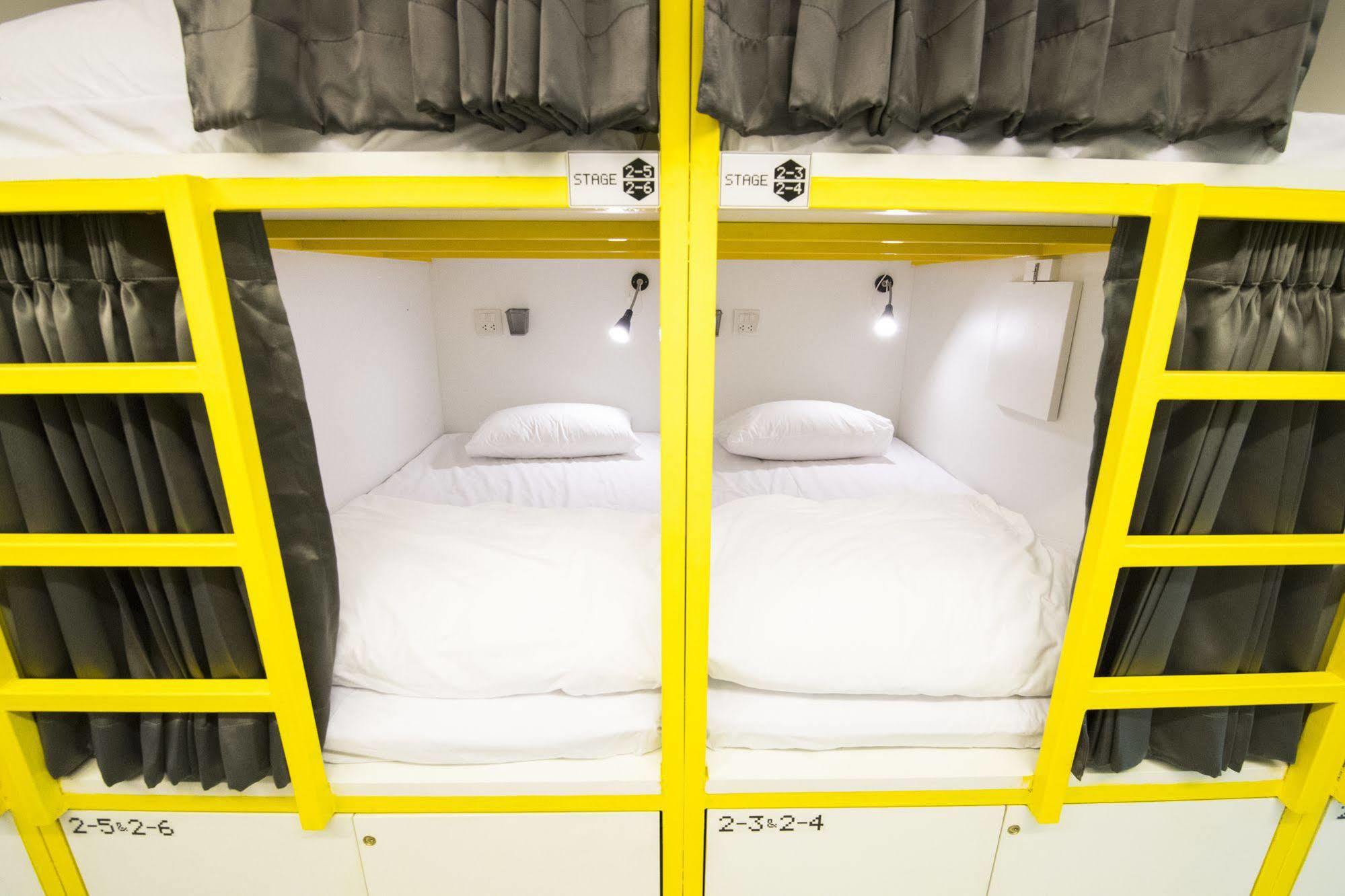 Pixellar Hostel 曼谷 外观 照片