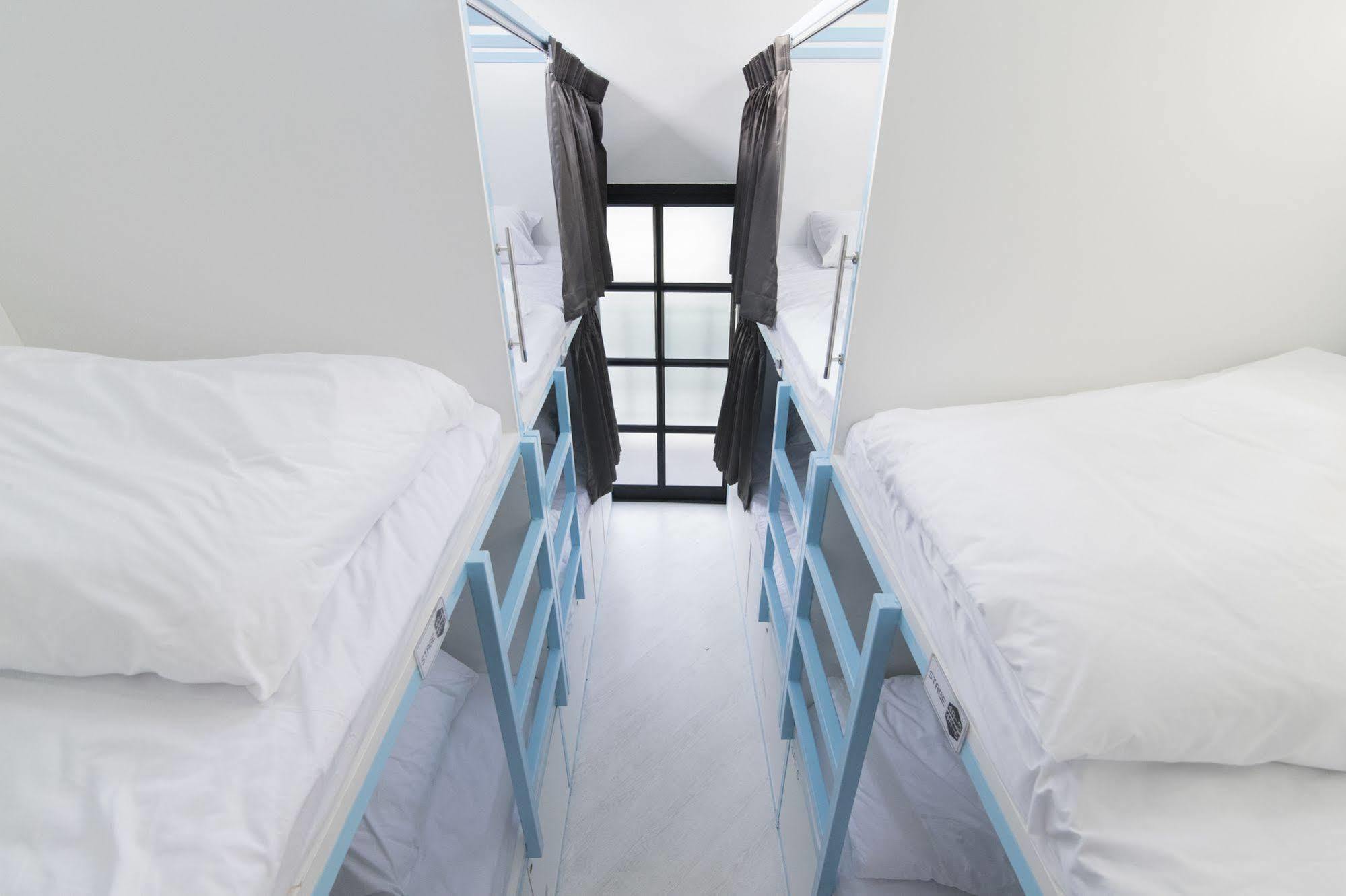 Pixellar Hostel 曼谷 外观 照片